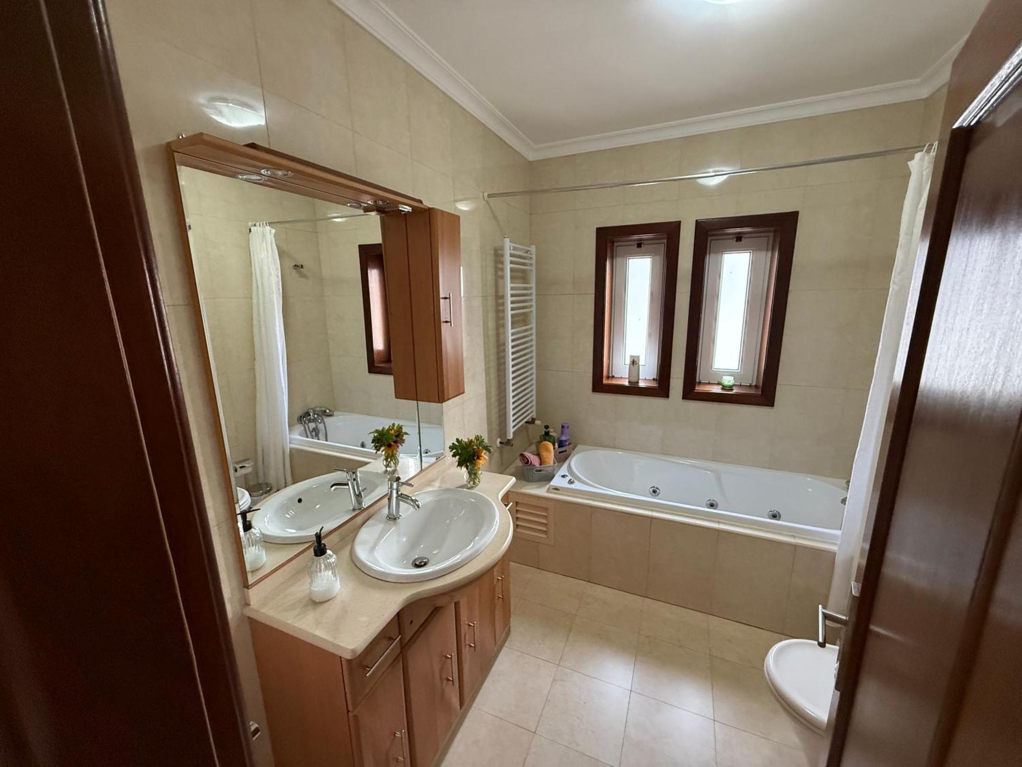 Cerdeirinhas De Basto "Piso Q 4" Apartment Canedo de Basto Екстериор снимка