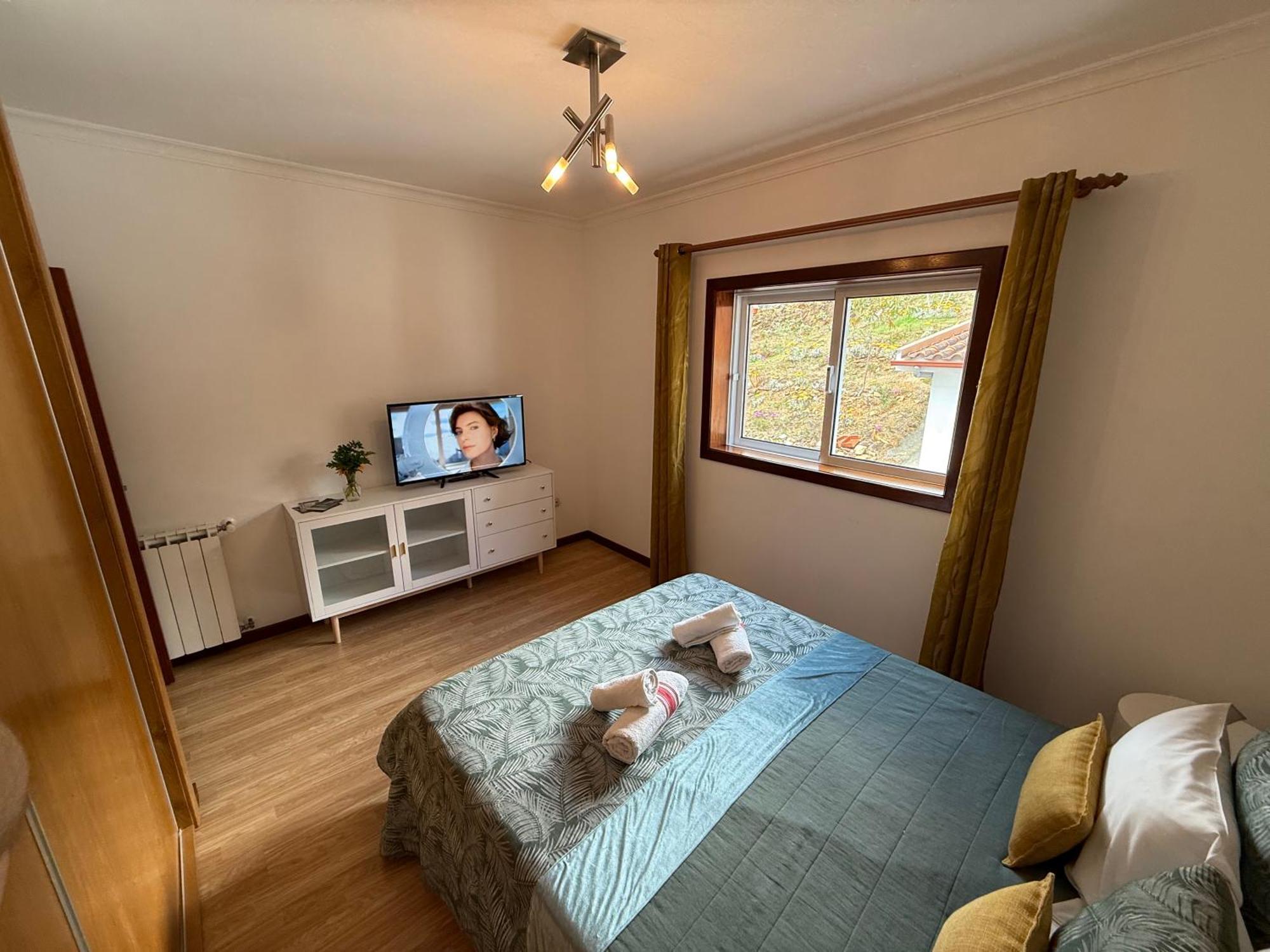 Cerdeirinhas De Basto "Piso Q 4" Apartment Canedo de Basto Екстериор снимка